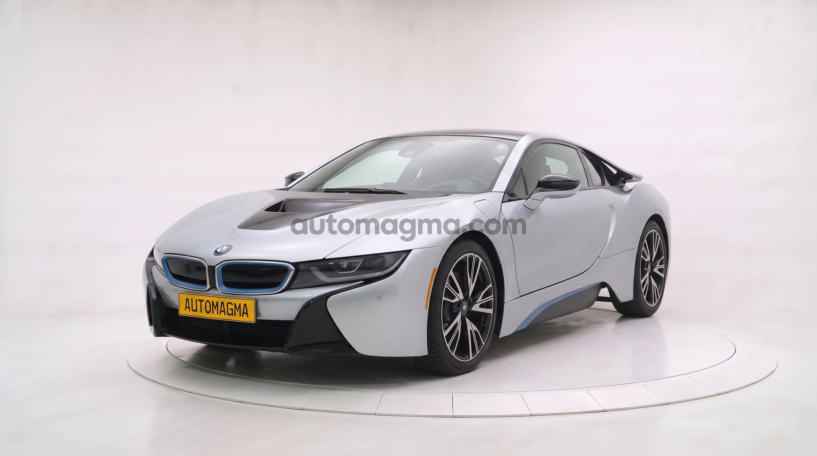 i8