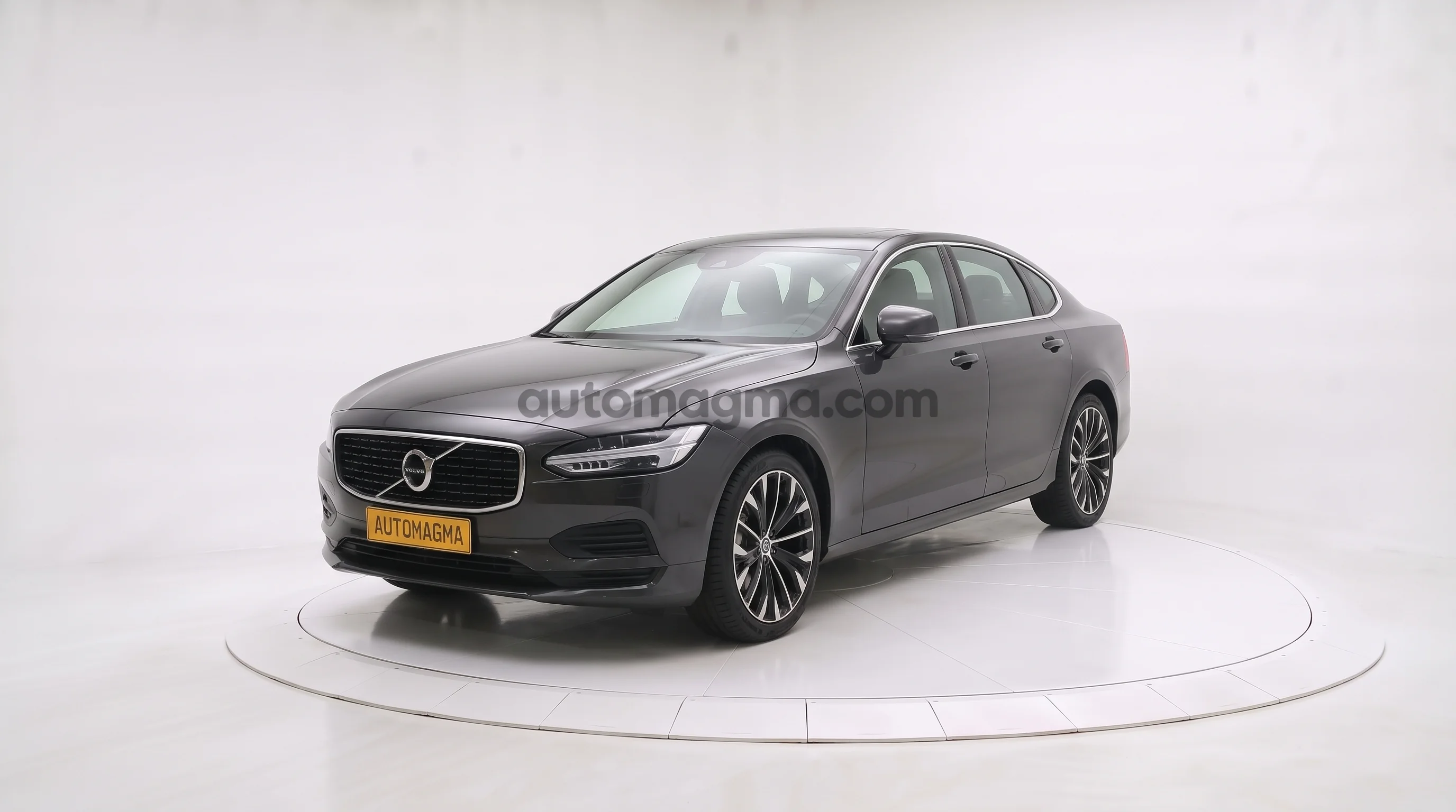 S90
