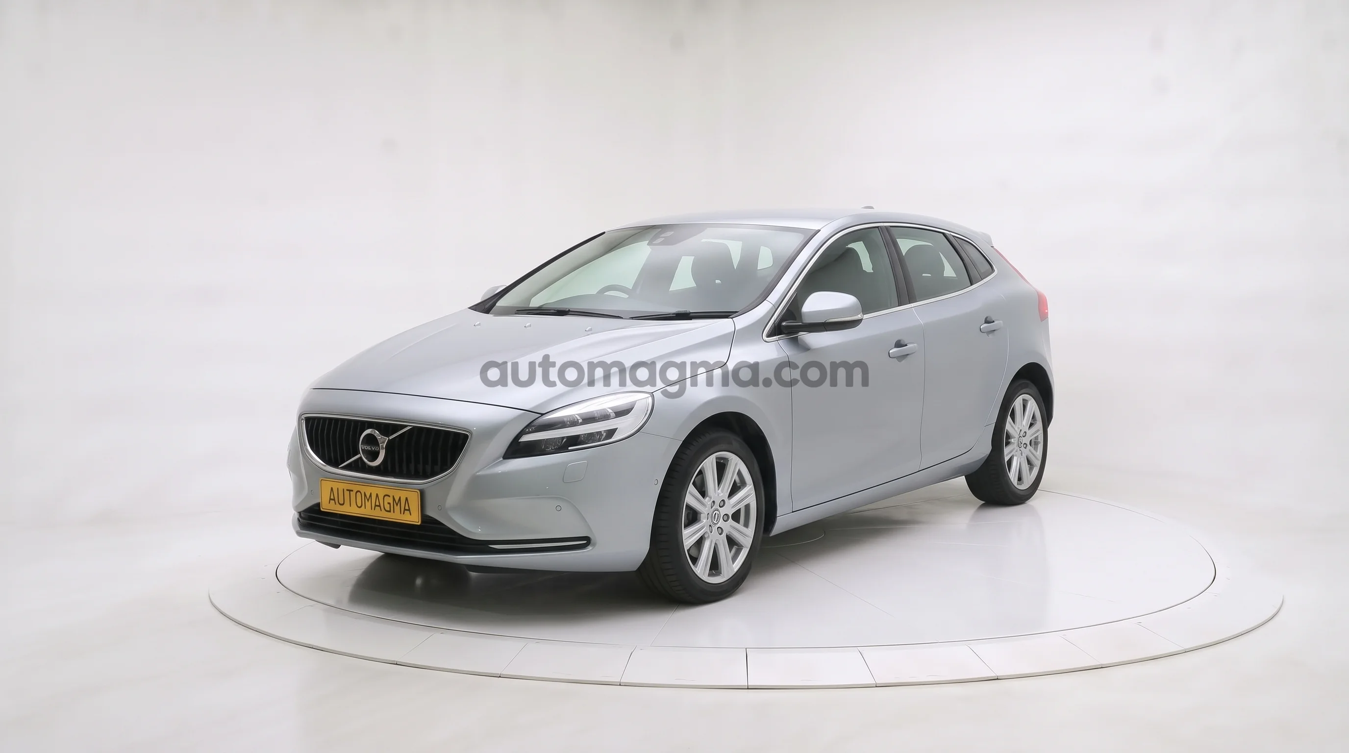 V40